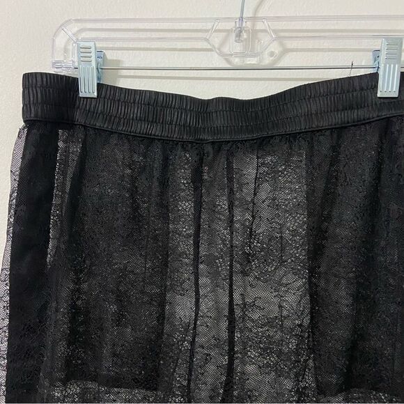Victoria's Secret M Pants Black Lace Mesh Lightweight Layering Fairycore Grunge - Picture 9 of 10